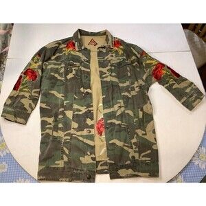 Signature Eight Shacket Shirt Jacket Camo Embroidered Floral Distressed Size S/M